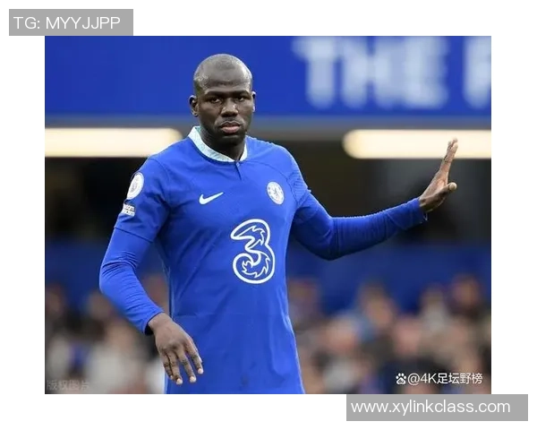 现役足球明星身高揭秘:谁是球场上的高个子巨星 现役足球明星身高揭秘:谁是球场上的高个子巨星