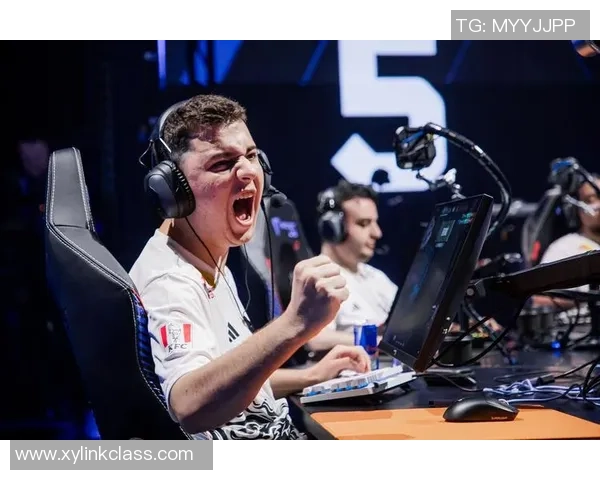 大师赛点评：FPX的技术表现